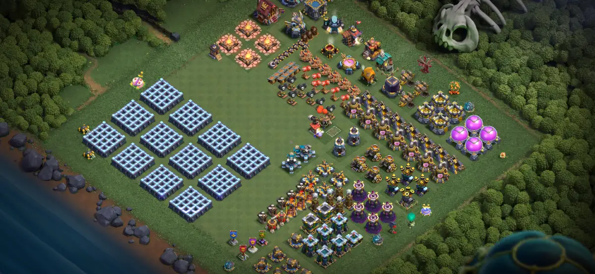 TH13 Troll Base Layout with Wall Art and Copy Link