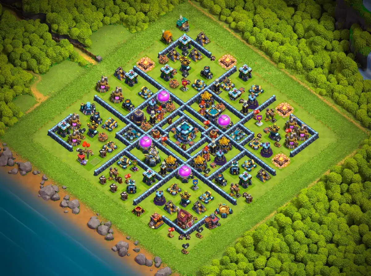 TH13 Hybrid Base for Clash of Clans with Strong Core Value