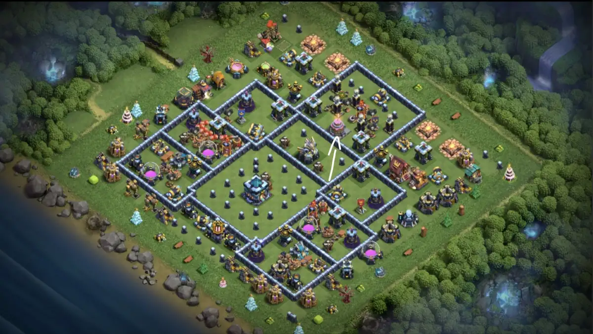 TH13 War Base for CoC with Anti 3 Star Ring Pathing