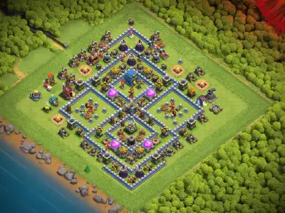 Layout TH12 Hybrid Base with Central Town Hall Protection
