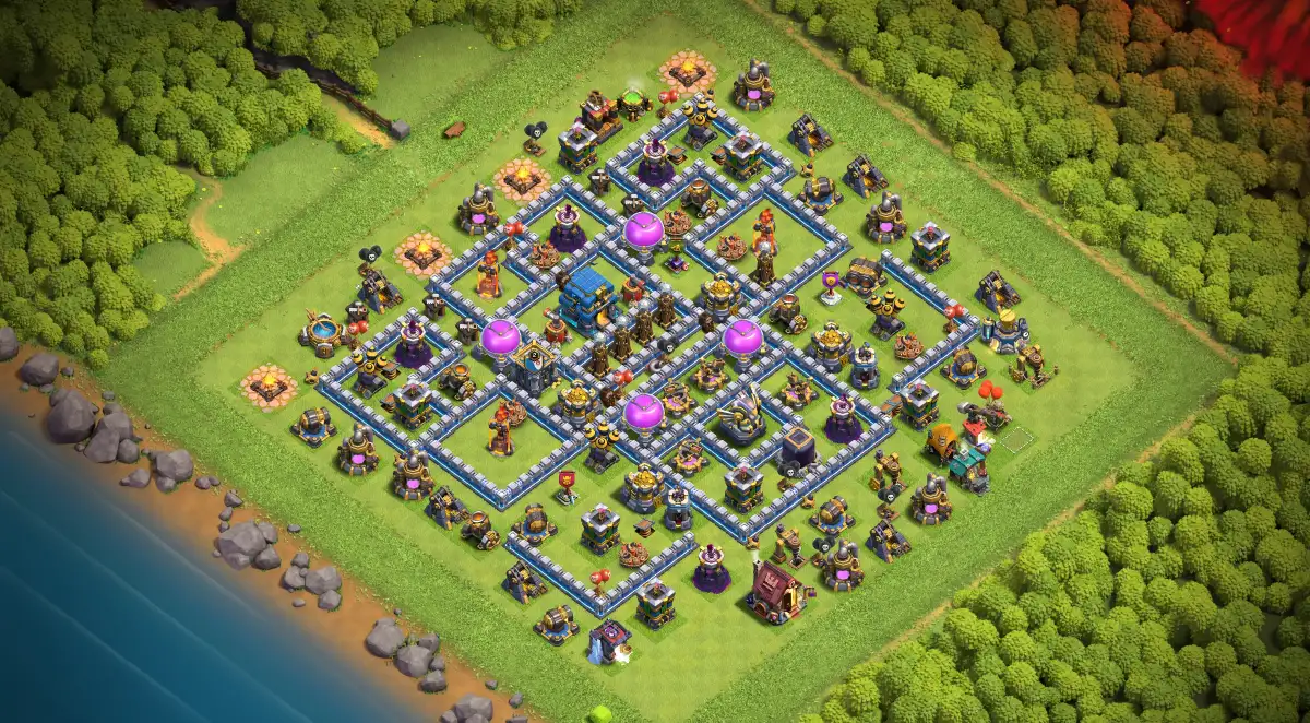 TH12 Hybrid Base with Central Town Hall and Split Storages