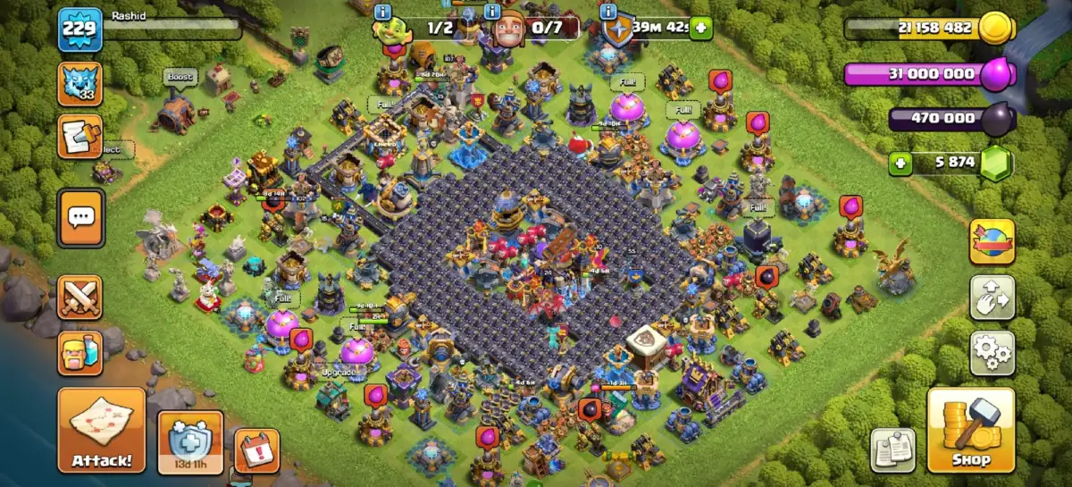 TH18 War Base with Box Core and Centralized Town Hall