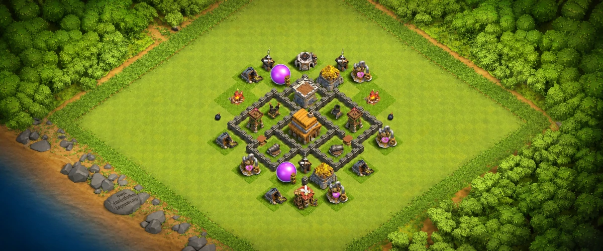 TH4 Anti 3 Star War Base with Diamond Core and Split Storages