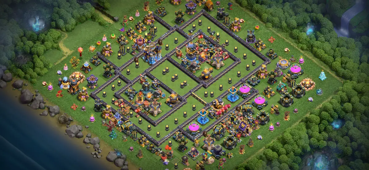 TH18 War Base: Offset Town Hall Box with Trap Corridors (Anti 3 Star)